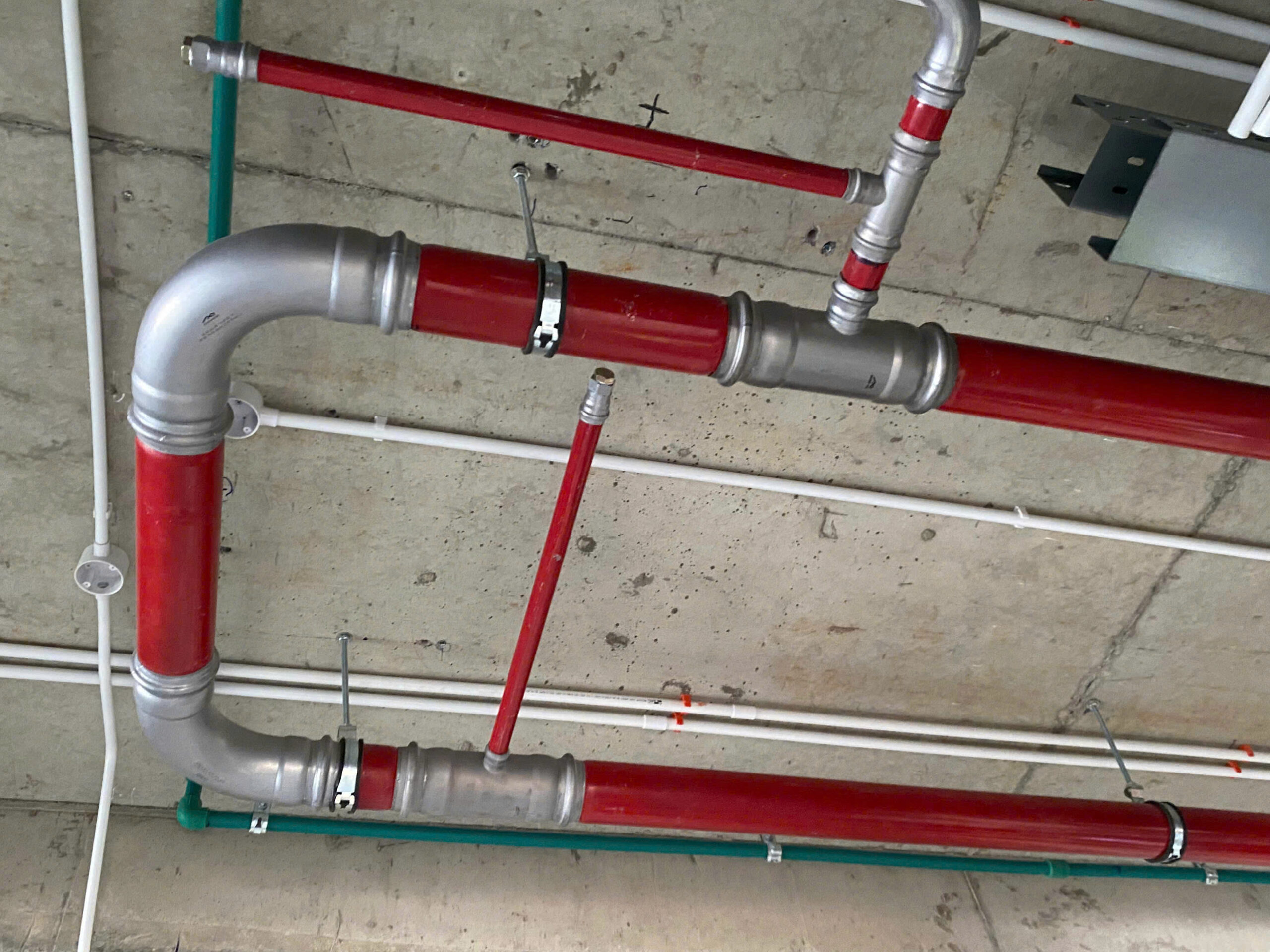 Hình ảnh thi công thực tế ống AIRpipe tại dự án